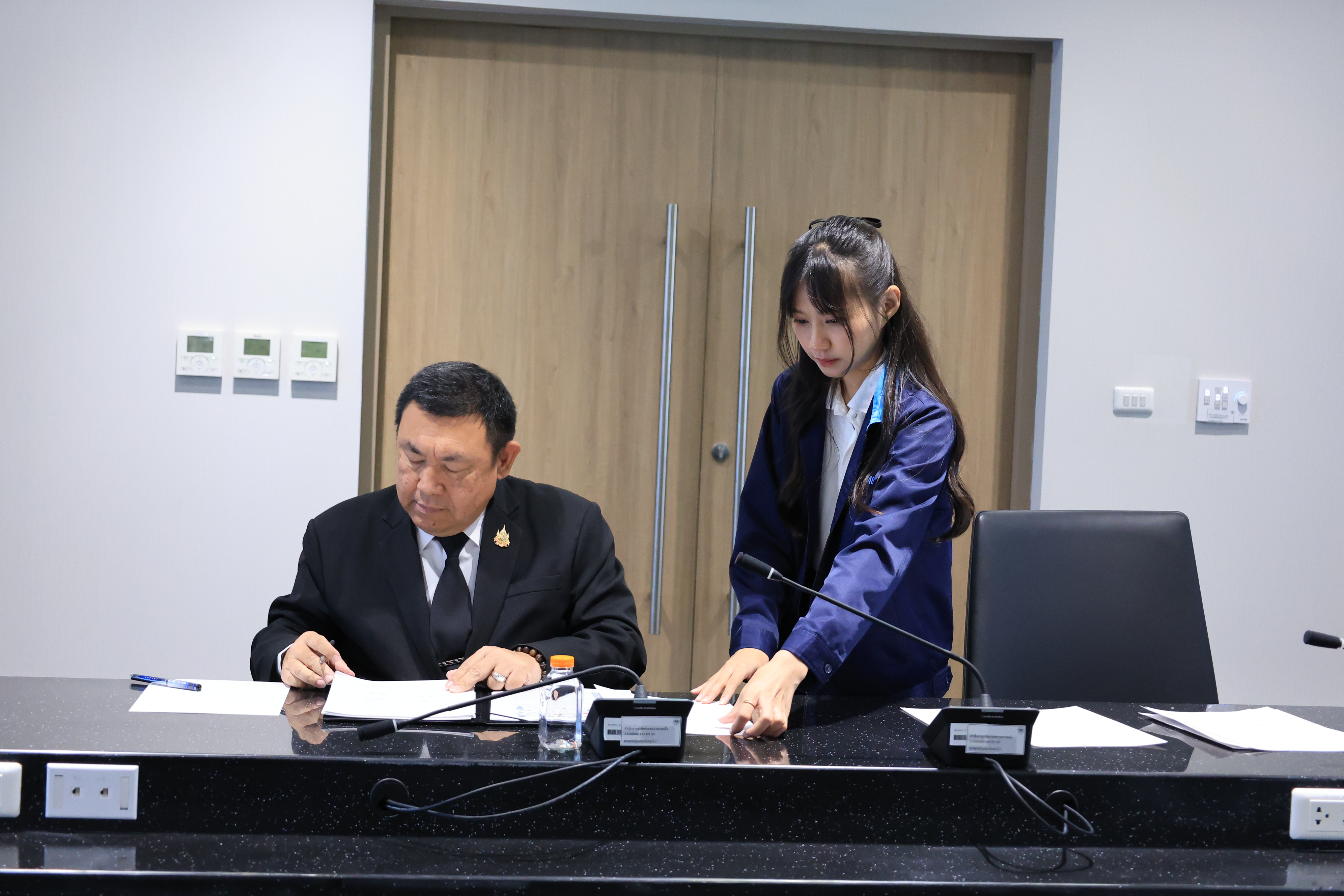 title - ส.ป.ก.ร่วมลงนาม MOU โครงการลงทะเบียนเพื่อสวัสดิการแห่งรัฐ ปี 2569 เพื่อขับเคลื่อนและบูรณาการฐานข้อมูลโครงการลงทะเบียนเพื่อสวัสดิการแห่งรัฐ 